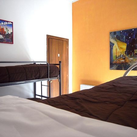 Hostel California Milano Eksteriør bilde