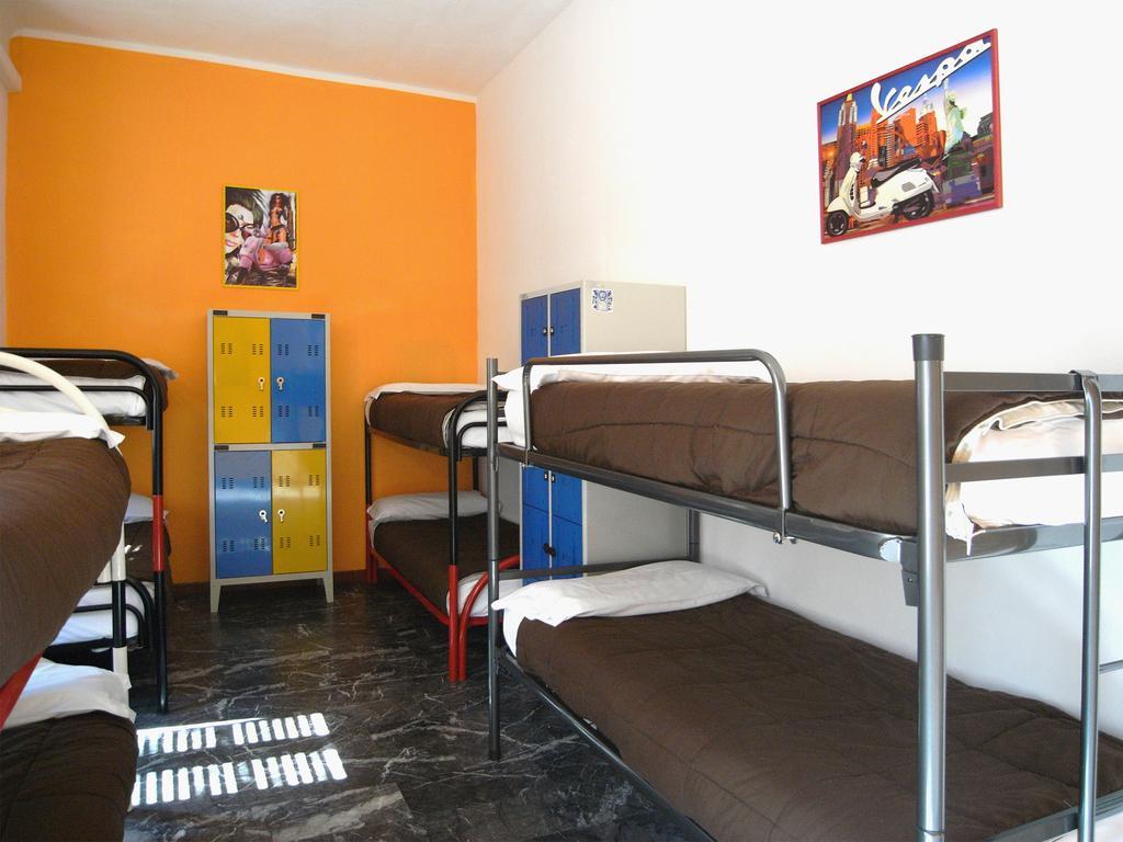 Hostel California Milano Rom bilde