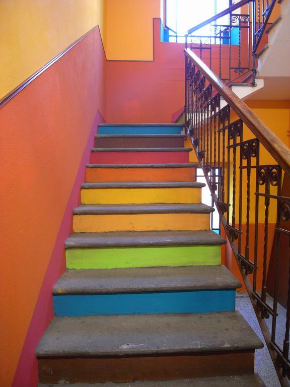 Hostel California Milano Eksteriør bilde