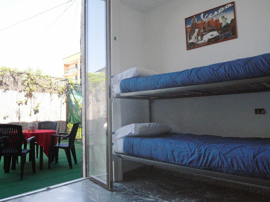Hostel California Milano Eksteriør bilde
