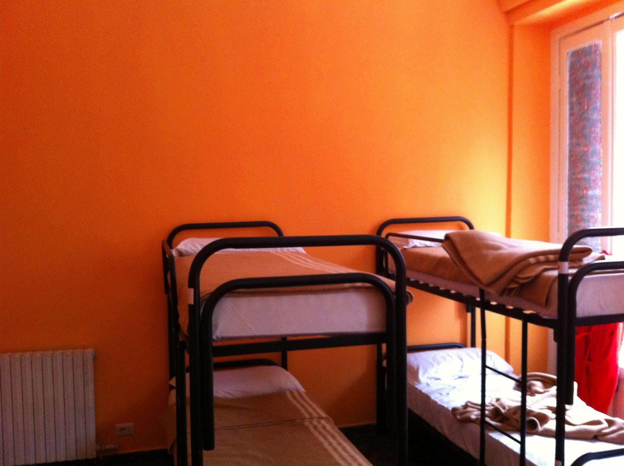 Hostel California Milano Eksteriør bilde