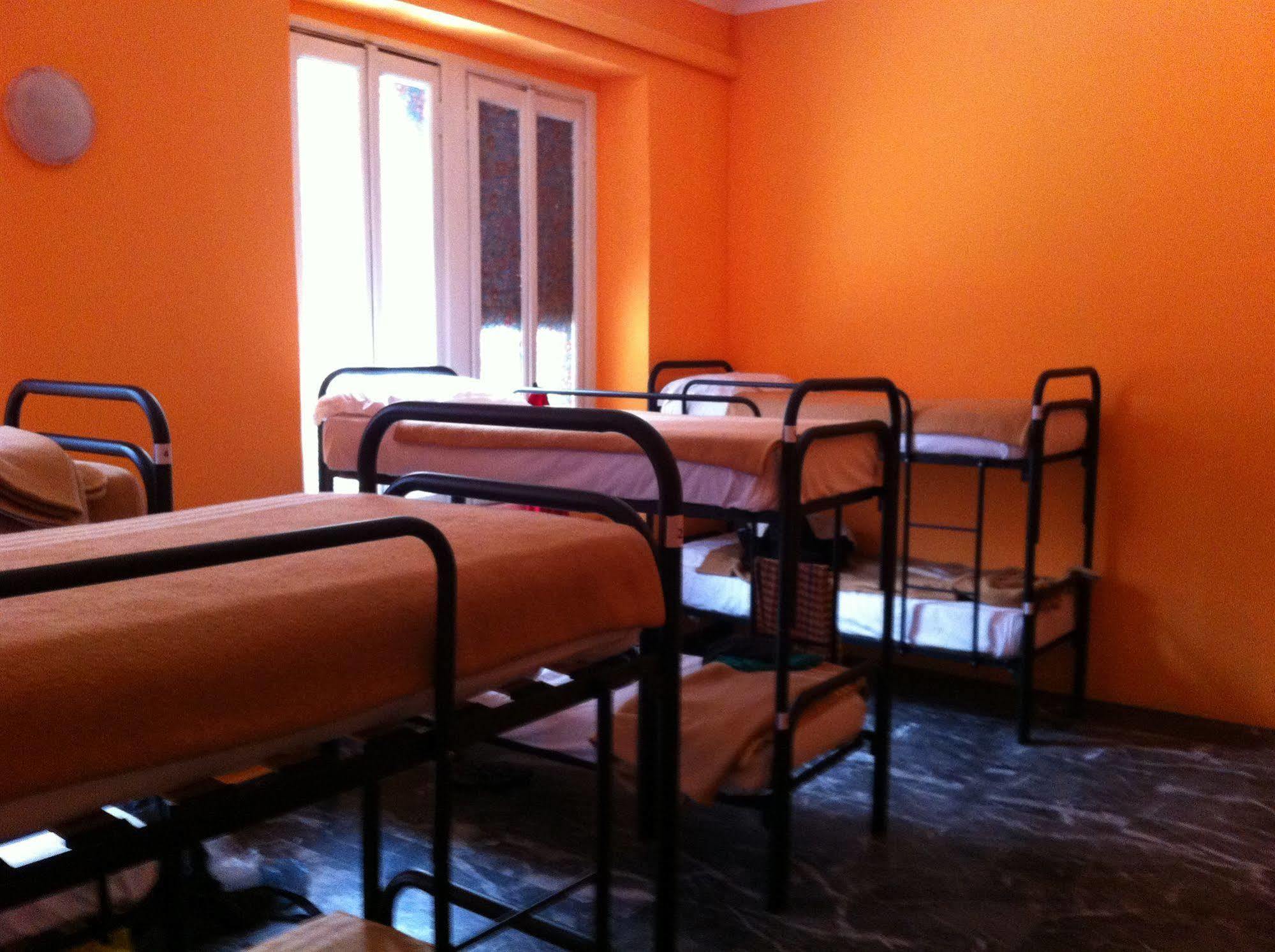 Hostel California Milano Eksteriør bilde